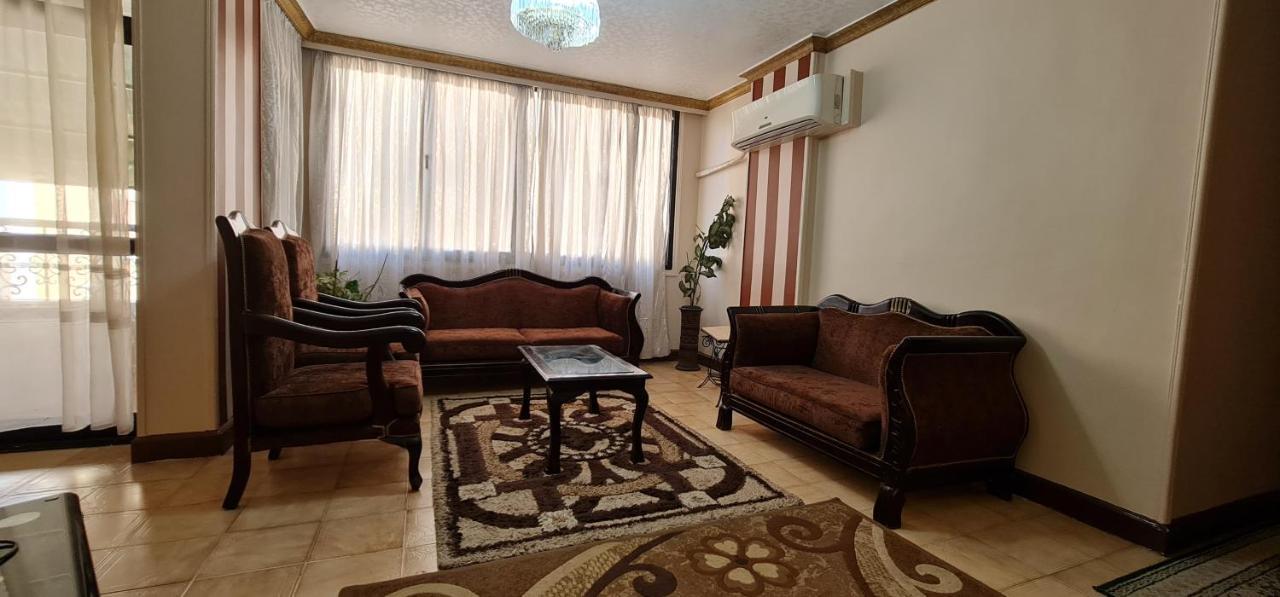 Comfy 3 Bedrooms Apartment In Cairo 87 外观 照片